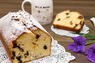 Лимонный кекс с черносливом