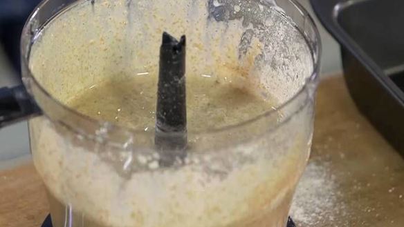 ШАГ 5. медовый кекс на сметане с орехами пекан