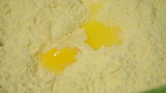 ШАГ 5. припорошенный снегом дрожжевой кекс с маком