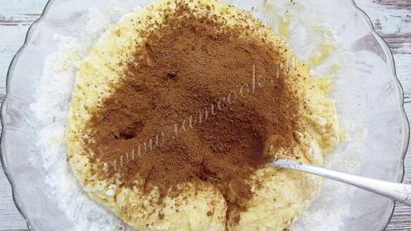 ШАГ 6. шоколадный кекс с грушами