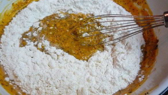 ШАГ 6. тыквенно-маковые кексы с воздушным кремом веселые привидения