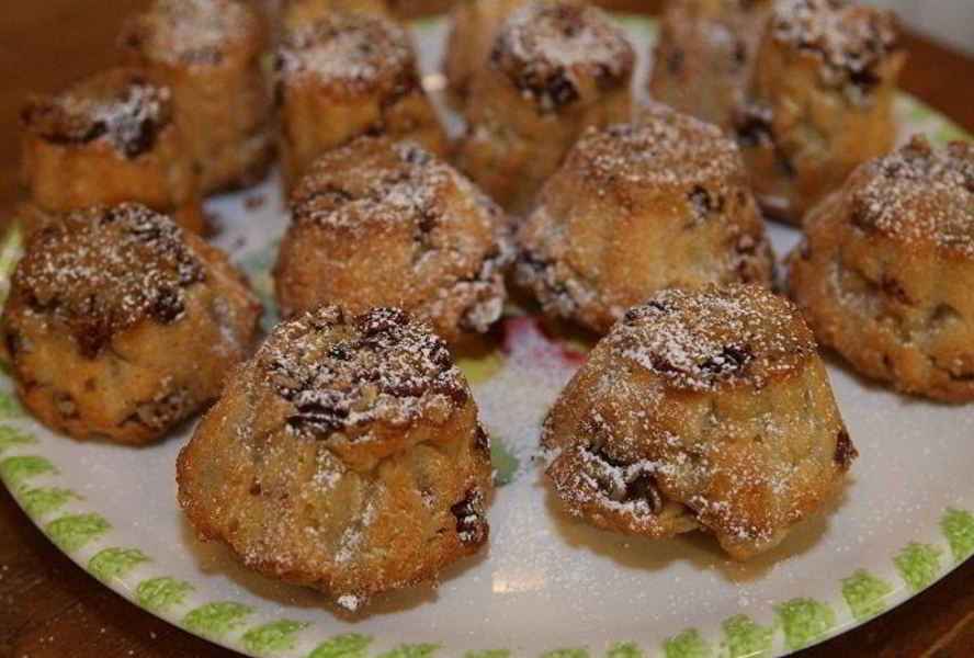 Яблочные кексы с орехами пекан