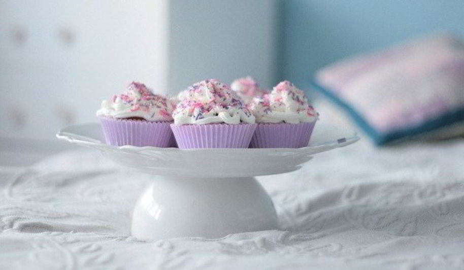 Рецепт ягодные кексы в формочках с белым шоколадом