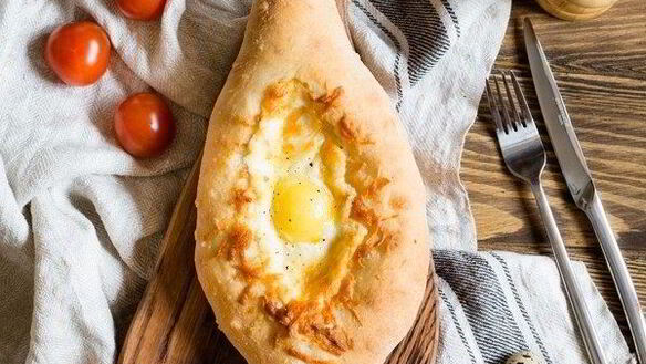 ШАГ 10. хачапури по-аджарски