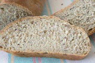 Батон с льняными семенами на закваске