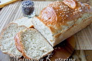 Домашний хлеб с лавандой и медом