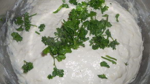 ШАГ 3. домашний хлеб с петрушкой без замеса