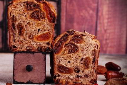 Фруктовый хлеб на закваске