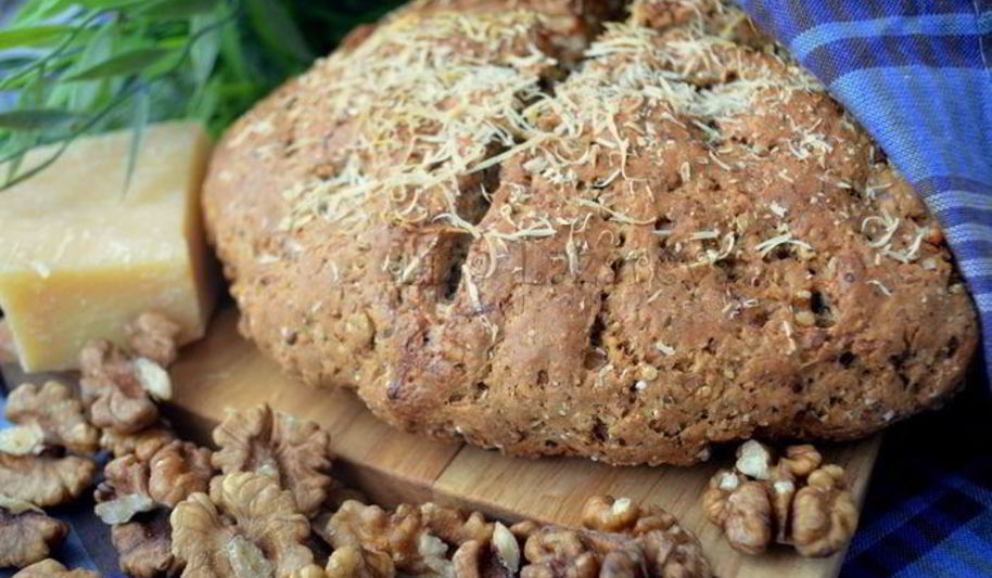 Рецепт ирландский содовый хлеб с пармезаном и грецкими орехами