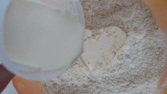 ШАГ 5. ирландский содовый хлеб с пармезаном и грецкими орехами