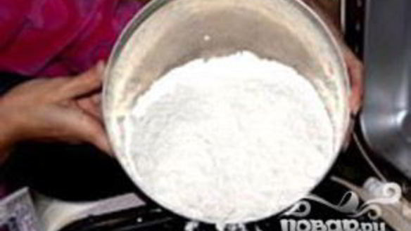 ШАГ 2. хлеб с вялеными помидорами