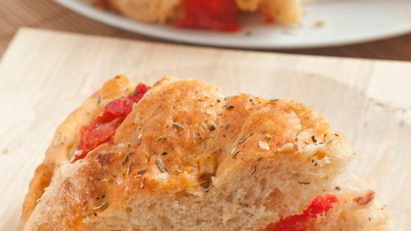 ШАГ 9. хлеб с запеченным перцем и травами