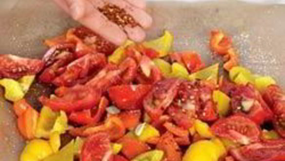 ШАГ 4. холодный мясной хлеб с летней сальсой