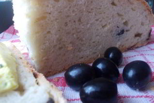 Кипрский оливковый хлеб