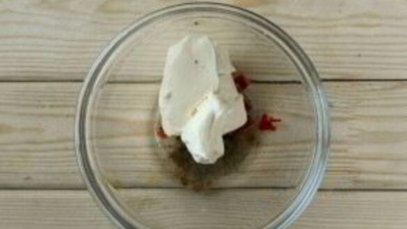 ШАГ 8. кукурузный хлеб с маслом и яйцом