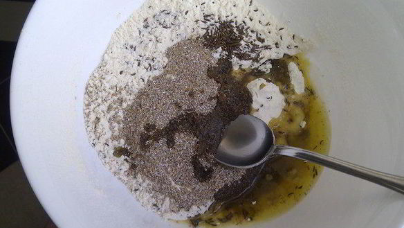 ШАГ 2. кукурузный хлеб с тмином и отрубями