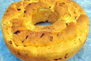 Луковый воздушный хлеб