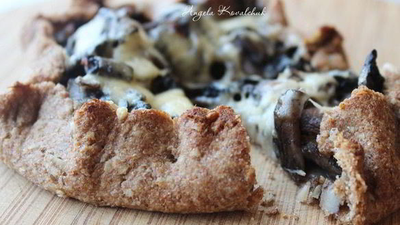 ШАГ 4. мини-галеты из цельнозерновой муки с лесными грибами