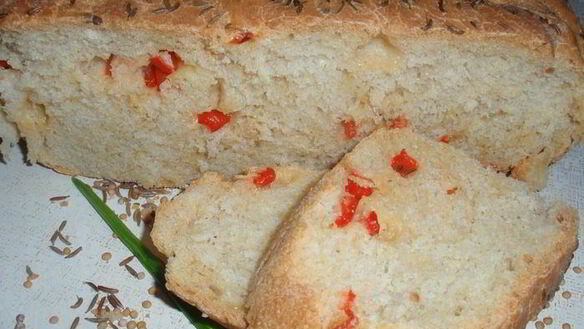 ШАГ 2. пикантный хлеб с семенами горчицы, болгарским перцем и тмином