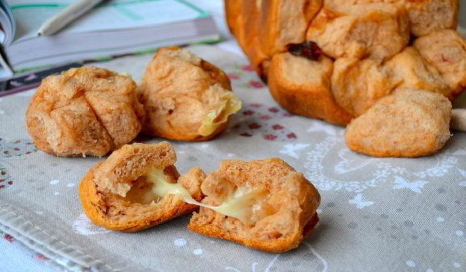 Рецепт разборный томатный хлеб с начинкой