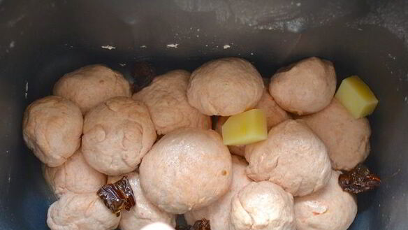 ШАГ 8. разборный томатный хлеб с начинкой