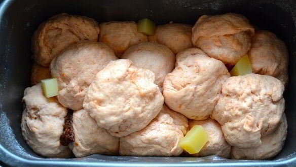 ШАГ 9. разборный томатный хлеб с начинкой