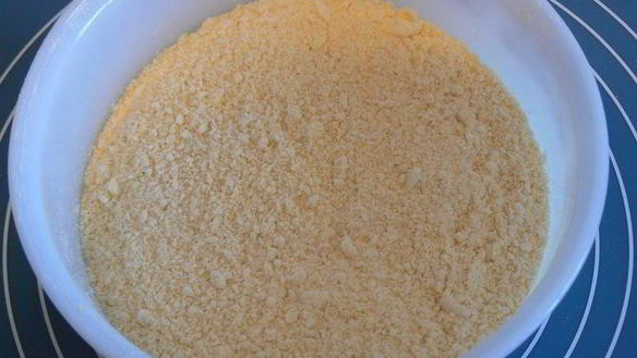 ШАГ 3. сконы с кукурузной мукой и брусникой