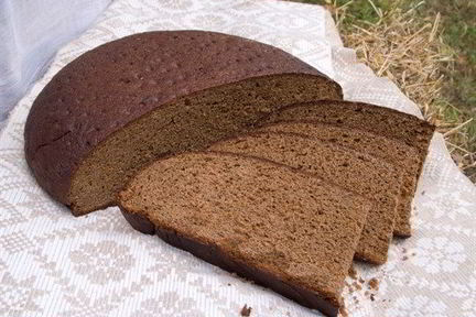 Темный ржано-пшеничный хлеб
