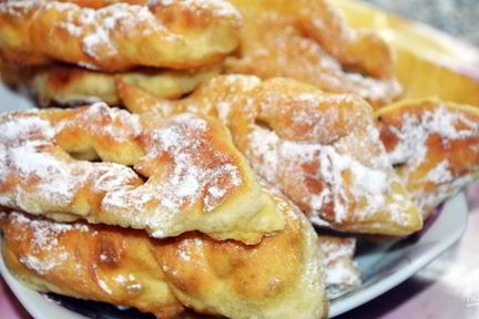 Хворост на кефире мягкий