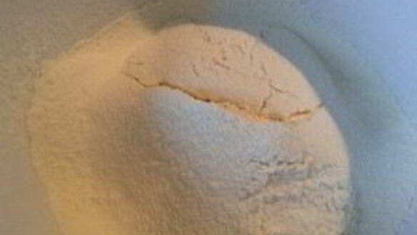 ШАГ 4. хворост на кефире пышный