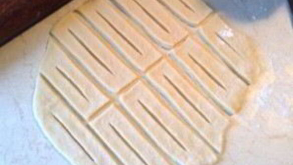 ШАГ 6. хворост на кефире пышный