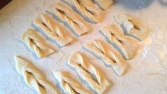 ШАГ 7. хворост на кефире пышный