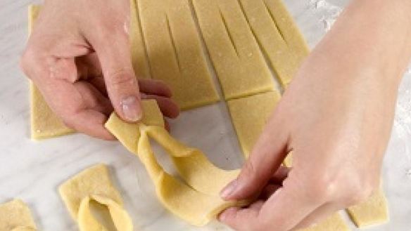 ШАГ 2. хворост