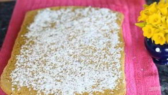 ШАГ 7. кокосово-медовый рулет