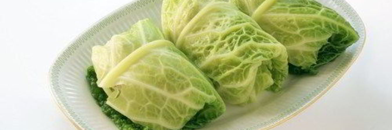 Конвертики из мангольда с начинкой из цукини, сыра и кедровых орешков