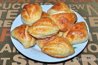 Конвертики из творожного теста