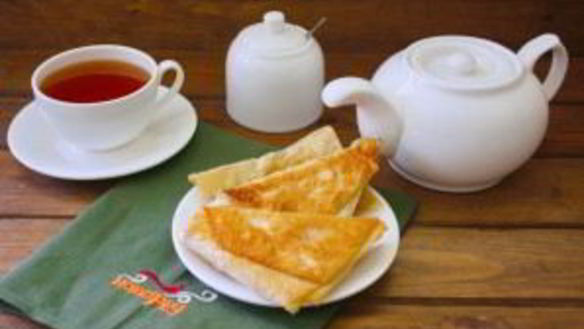 ШАГ 8. конвертики с сыром и зеленью