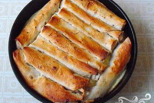 Рулеты из лаваша с квашеной капустой и мясом