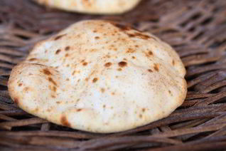 Бездрожжевые лепешки на сыворотке