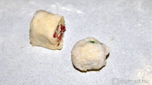 ШАГ 4. быстрые лепешки с колбасой и сыром