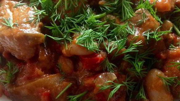 ШАГ 21. фасоль с овощами и мясом на пшеничной лепешке