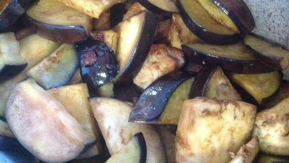 ШАГ 9. фасоль с овощами и мясом на пшеничной лепешке