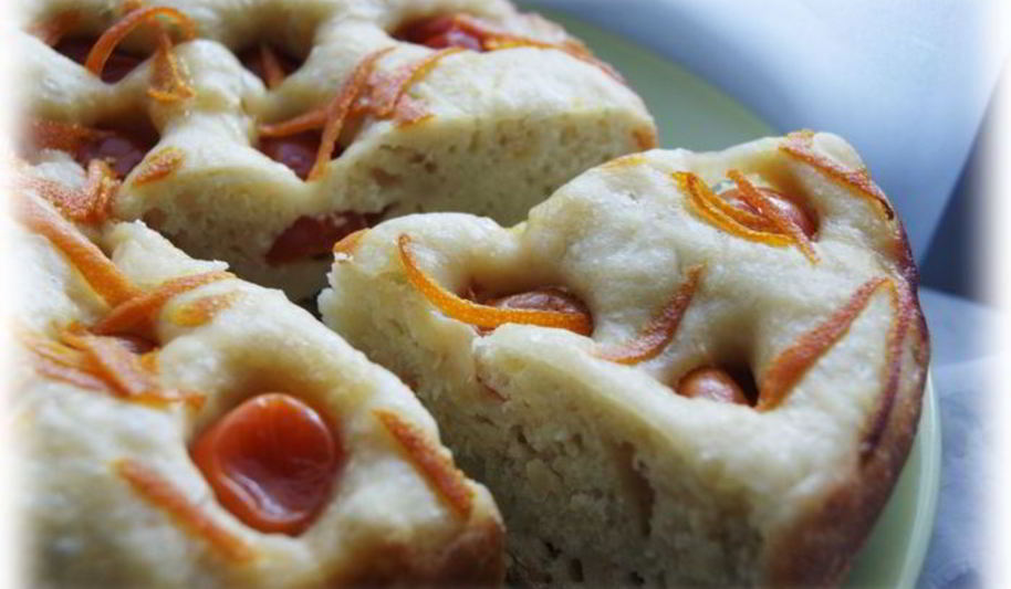 Рецепт фокачча с помидорами черри и цедрой апельсина в мультиварке