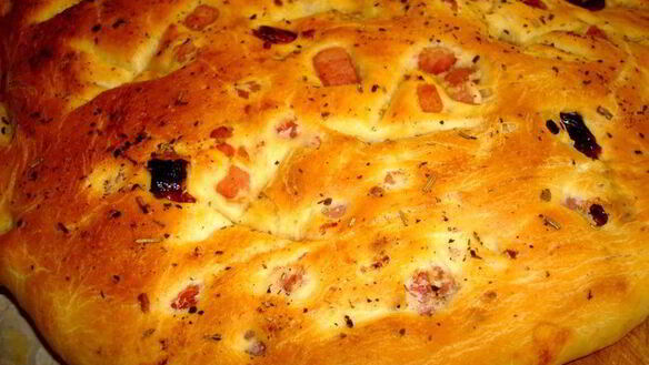 ШАГ 6. фокачча с ветчиной и вялеными помидорами италия