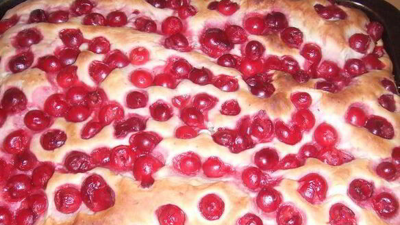 ШАГ 2. фокачча с вишней xxl