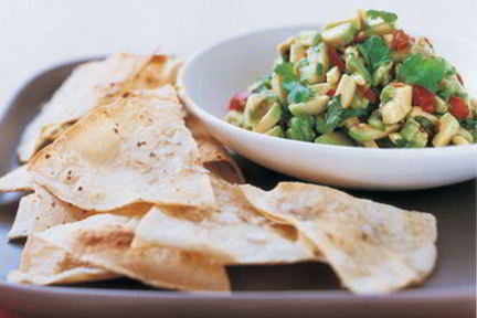 Гуакамоле с кукурузными лепешками