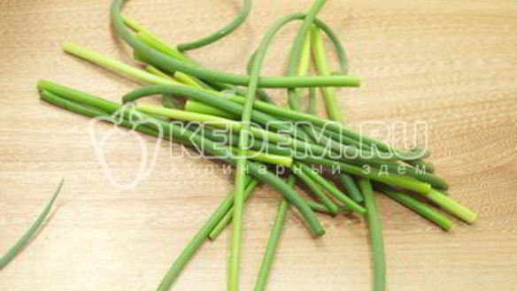 ШАГ 6. лепешка с чесночными стрелками сандра