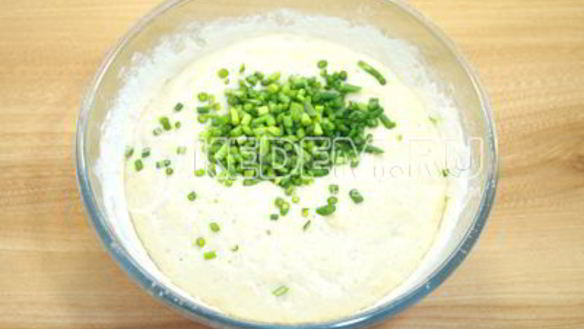 ШАГ 7. лепешка с чесночными стрелками сандра