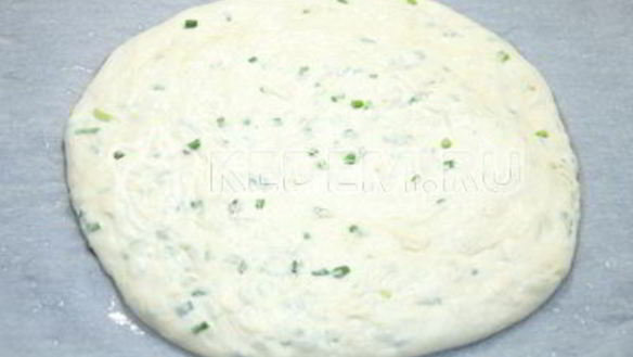 ШАГ 9. лепешка с чесночными стрелками сандра