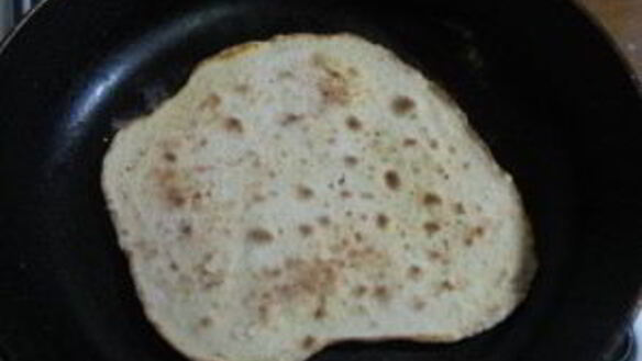 ШАГ 4. лепешки на сковороде на кефире